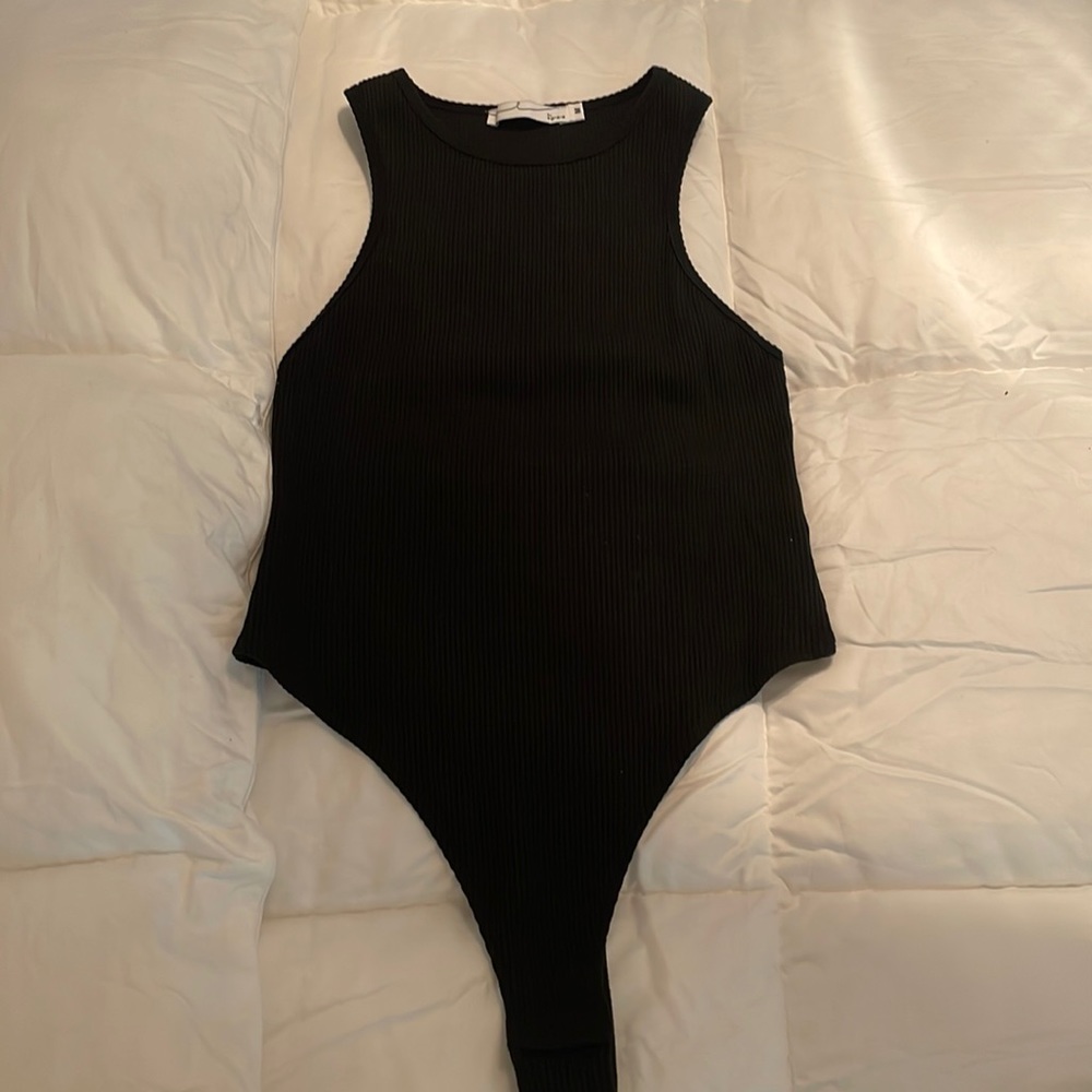 Byegreis black bodysuit